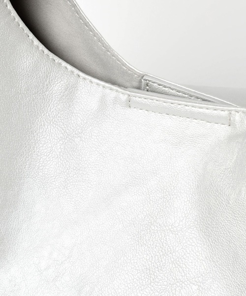 LOWRYS FARM(ローリーズファーム)の「ヤワラカルイ2WAYショルダーBAG 115210(ショルダーバッグ・レディース・アイボリー/ブラック/シルバー/ブラウン/ブラウン系その他/ベージュ・FREE)」の22枚目の写真