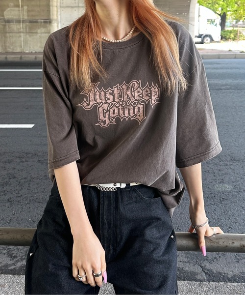 sedacle(セダクル)の「ピグメント加工ロゴプリントTシャツ(Tシャツ/カットソー・メンズ・ブラウン/ベージュ/ブラック・SMALL/MEDIUM/LARGE)」の3枚目の写真