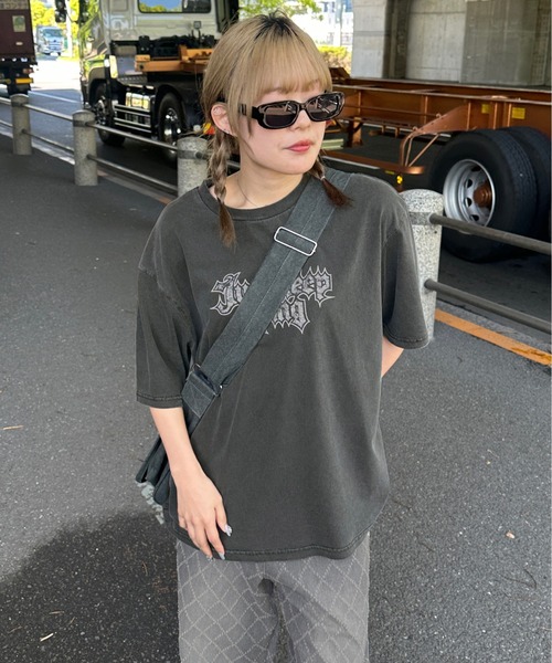 sedacle(セダクル)の「ピグメント加工ロゴプリントTシャツ(Tシャツ/カットソー・メンズ・ブラウン/ベージュ/ブラック・SMALL/MEDIUM/LARGE)」の4枚目の写真