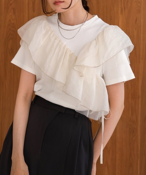 Bab（バブ）の「アシメフリルドッキングカットソー（Tシャツ/カットソー・レディース・ベージュ/オフホワイト/ブラック・FREE）」の12枚目の写真