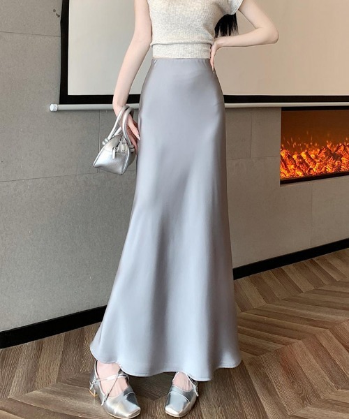 SEU（エスイーユー）の「サテンマーメイドフレアロングスカート（スカート・レディース・ブラウン/シャンパン/チャコール/グレー/ブラック・L/M）」の20枚目の写真