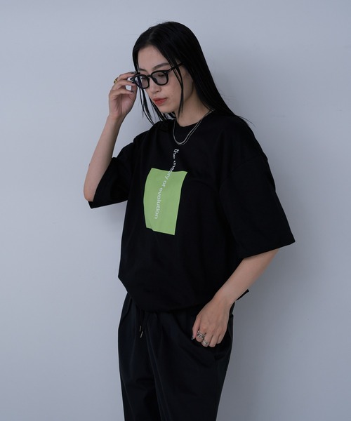 COLONY 2139（コロニートゥーワンスリーナイン）の「ボックスプリントTシャツ（Tシャツ/カットソー・メンズ・ホワイト/ブラック・MEDIUM/LARGE）」の6枚目の写真