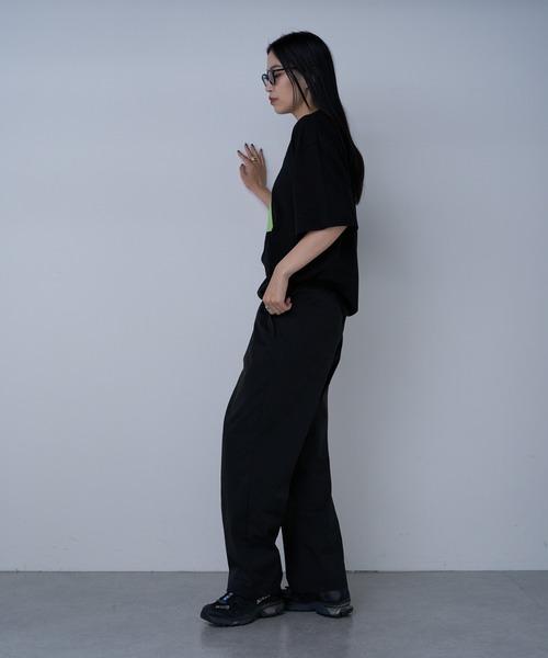 COLONY 2139（コロニートゥーワンスリーナイン）の「ボックスプリントTシャツ（Tシャツ/カットソー・メンズ・ホワイト/ブラック・MEDIUM/LARGE）」の12枚目の写真