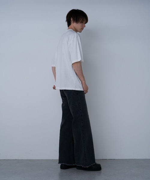 COLONY 2139（コロニートゥーワンスリーナイン）の「ボックスプリントTシャツ（Tシャツ/カットソー・メンズ・ホワイト/ブラック・MEDIUM/LARGE）」の18枚目の写真