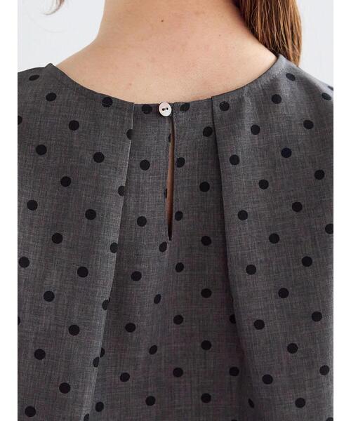 Te chichi（テチチ）の「ドットタックディテールブラウス（セットアップ可）（シャツ/ブラウス・レディース・ベージュ/チャコールグレー・F）」の9枚目の写真
