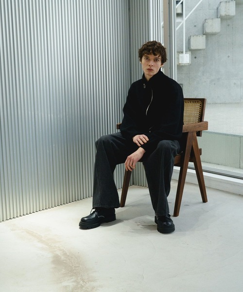 STERNBERG(スタンバーグ)の「ツイストデニムワイドパンツ(デニムパンツ・メンズ・グレー/ブラック・LARGE/X-SMALL/MEDIUM/SMALL)」の4枚目の写真