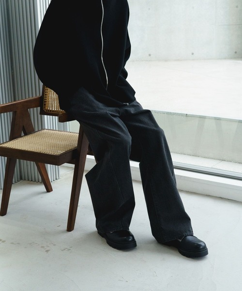 STERNBERG(スタンバーグ)の「ツイストデニムワイドパンツ(デニムパンツ・メンズ・グレー/ブラック・LARGE/X-SMALL/MEDIUM/SMALL)」の8枚目の写真