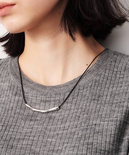 OPAQUE.CLIP（オペークドットクリップ）の「◆メタルパーツコードチョーカー（ネックレス・レディース・ベージュ/ブラック・00）」の3枚目の写真