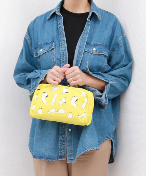 cache cache(カシュ カシュ)の「カシュカシュ cachecache / naabコラボキャットポーチ(ポーチ・レディース・ブラック/ベージュ/イエロー/グリーン・FREE)」の4枚目の写真