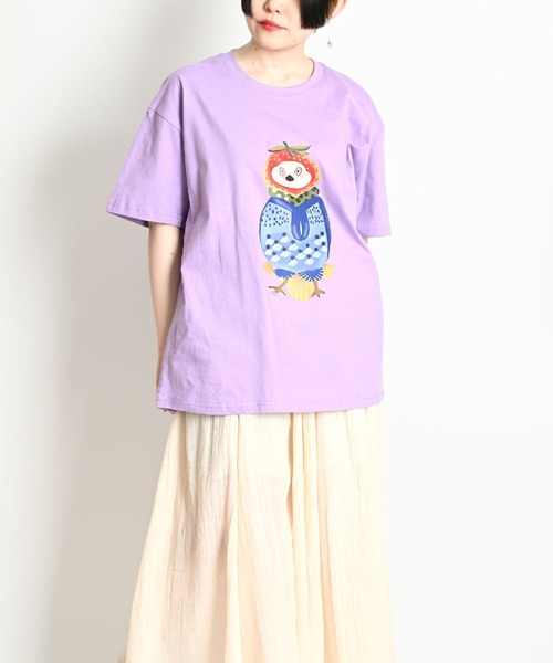 MARAI（マーライ）の「鳥 アニマルプリント ビッグシルエット 半袖Tシャツ（Tシャツ/カットソー・レディース・ホワイト/ブラウン/パープル/ネイビー・FREE）」の4枚目の写真