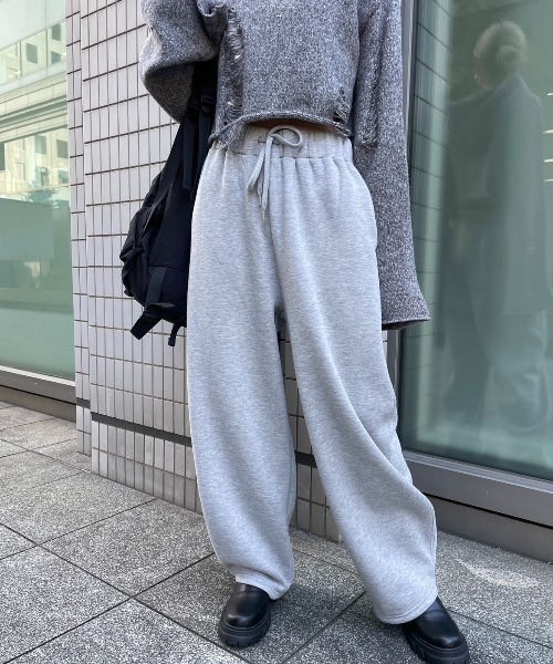 AIC.（エーアイシー）の「裏起毛カーブシルエットパンツ（スウェットパンツ・レディース・ホワイト系/ブラック/グレー・FREE）」の7枚目の写真