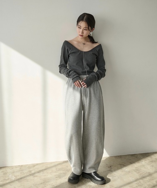 AIC.（エーアイシー）の「裏起毛カーブシルエットパンツ（スウェットパンツ・レディース・ホワイト系/ブラック/グレー・FREE）」の11枚目の写真