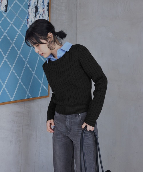 CHAN ME(チャンミ)の「ケーブルクロップドニット(ニット/セーター・レディース・ブラック/アイボリー/グレー/ネイビー/ボルドー/キャメル・MEDIUM/LARGE/X-LARGE)」の3枚目の写真