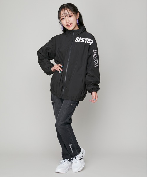 SISTER JENNI(SISTER JENNI)の「フード収納ロゴウィンドブレーカー(ナイロンジャケット・キッズ・ブラック/ラベンダー・150cm/160cm/130cm/140cm)」の4枚目の写真
