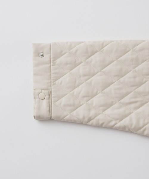 Libra Cue（リブラ キュー）の「キルティングボリュームコート（ノーカラーコート・レディース・その他/アイボリー/ブラック・FREE）」の6枚目の写真