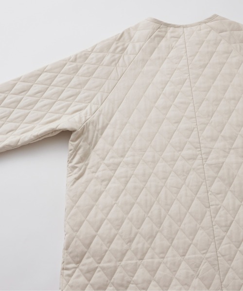 Libra Cue（リブラ キュー）の「キルティングボリュームコート（ノーカラーコート・レディース・その他/アイボリー/ブラック・FREE）」の8枚目の写真