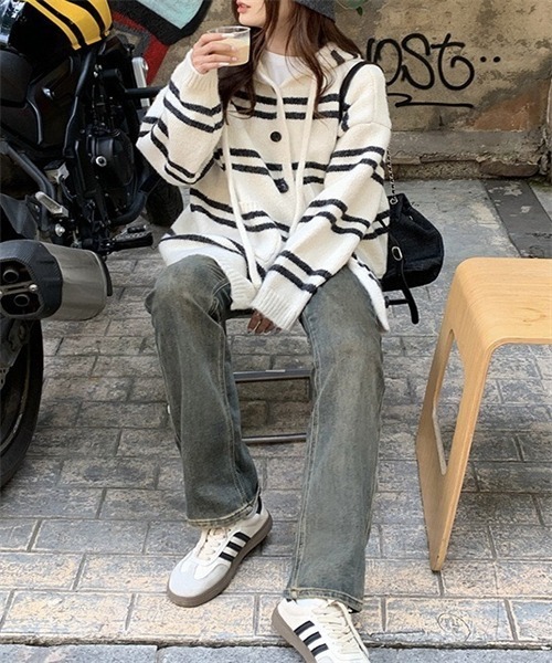FREE STYLISTS(フリー スタイリスト)の「ゆったりサイズ ボーダー柄ニットカーディガン(カーディガン/ボレロ・レディース・ブラウン/オフホワイト/グレー・FREE)」の8枚目の写真