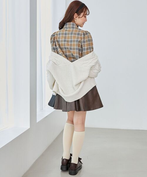 MAJESTIC LEGON（マジェスティックレゴン）の「バリエボウタイブラウス（シャツ/ブラウス・レディース・アイボリー/ブラック系その他/ブラウン系その他2・MEDIUM）」の17枚目の写真