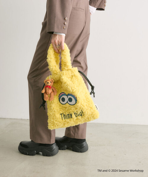 SESAME STREET(セサミストリート)の「【SESAME STREET(セサミストリート)】コラボ巾着バッグ(トートバッグ・レディース・イエロー/レッド/ブルー・FREE)」の6枚目の写真