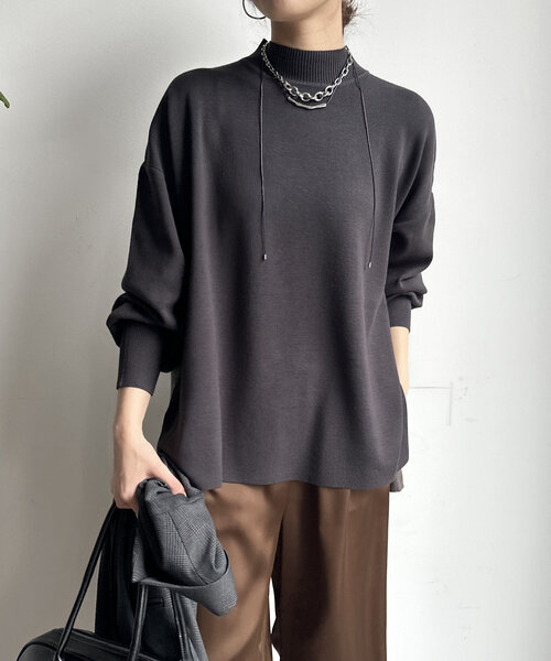 DouDou(ドゥドゥ)の「【WEB限定】モックネックニットプルオーバー(ニット/セーター・レディース・カーキ/チャコールグレー/ブルー/ベージュ・FREE)」の11枚目の写真