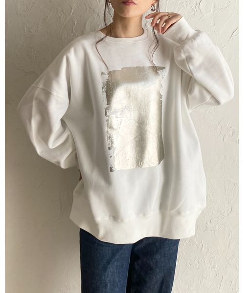 She's Closet(シーズクローゼット)の「オーバーサイズ長袖メタリック箔プリント裏起毛スウェット(スウェット・レディース・オフホワイト/スミクロ・FREE)」の20枚目の写真