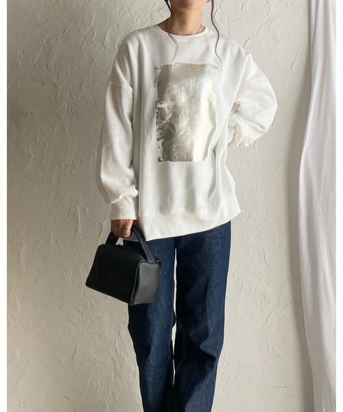 She's Closet(シーズクローゼット)の「オーバーサイズ長袖メタリック箔プリント裏起毛スウェット(スウェット・レディース・オフホワイト/スミクロ・FREE)」の9枚目の写真