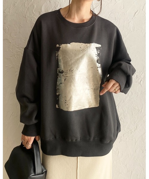 She's Closet(シーズクローゼット)の「オーバーサイズ長袖メタリック箔プリント裏起毛スウェット(スウェット・レディース・オフホワイト/スミクロ・FREE)」の11枚目の写真