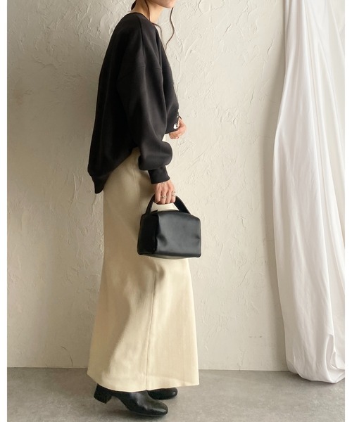 She's Closet(シーズクローゼット)の「オーバーサイズ長袖メタリック箔プリント裏起毛スウェット(スウェット・レディース・オフホワイト/スミクロ・FREE)」の13枚目の写真