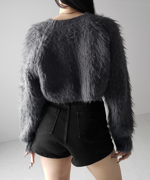 me+em select(ミームセレクト)の「【 3color 】モヘアライクショートシャギーニット / mohair-like short shaggy knit(ニット/セーター・レディース・ブラック/ホワイト/グレー・FREE)」の4枚目の写真
