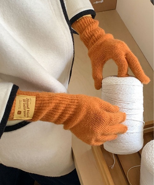 新品　日本未発売　ショッパー付　COACH　キラキラシグネチャー柄　ニット手袋 新品日本未発売ショッパー付COACHキラキラシグネチャー柄ニット手袋