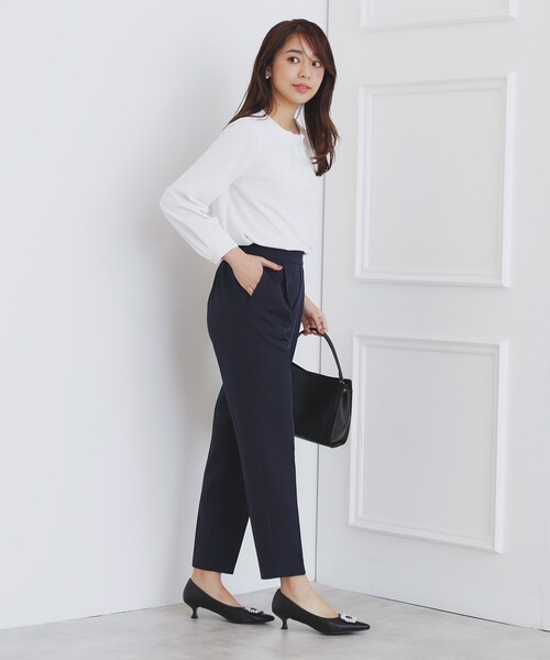 index（インデックス）の「＜通勤・セレモニー/セットアップ対応＞ストレッチテーパードパンツ【洗濯機洗い可/イージーアイロン】（その他パンツ・レディース・ネイビー系5/ブラック/ナチュラル・42/38/36/40）」の14枚目の写真