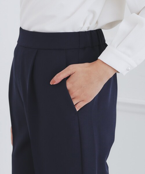 index（インデックス）の「＜通勤・セレモニー/セットアップ対応＞ストレッチテーパードパンツ【洗濯機洗い可/イージーアイロン】（その他パンツ・レディース・ネイビー系5/ブラック/ナチュラル・42/38/36/40）」の21枚目の写真