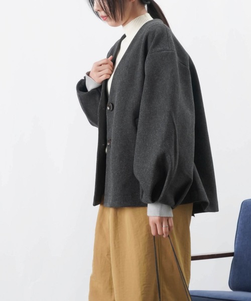 【セール】LC/LLL 袖タックVネックジャケット / 袖ボリュームウールライクショートジャケット（ノーカラージャケット）｜LUCA/LADY LUCK LUCA（ルカ/レディラックルカ）