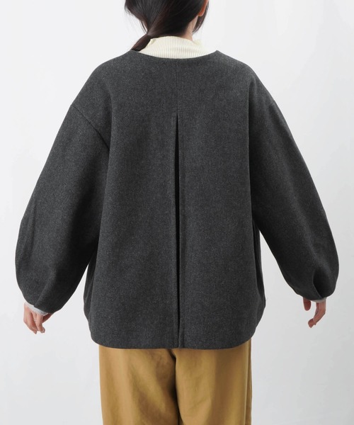 【セール】LC/LLL 袖タックVネックジャケット / 袖ボリュームウールライクショートジャケット（ノーカラージャケット）｜LUCA/LADY LUCK LUCA（ルカ/レディラックルカ）