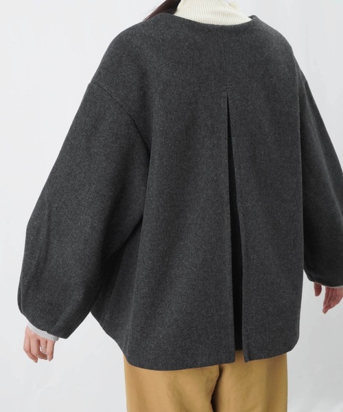 【セール】LC/LLL 袖タックVネックジャケット / 袖ボリュームウールライクショートジャケット（ノーカラージャケット）｜LUCA/LADY LUCK LUCA（ルカ/レディラックルカ）