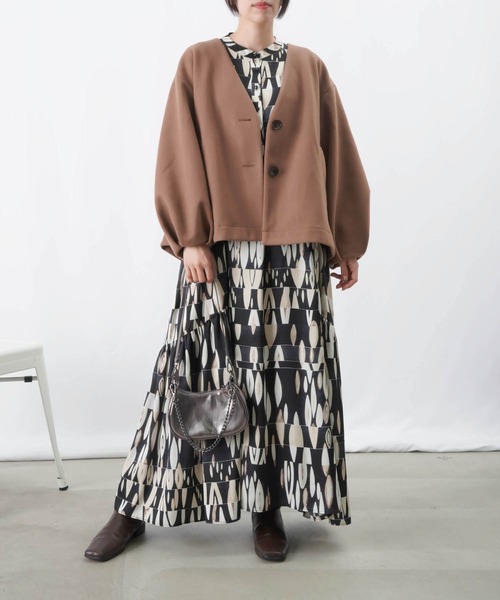 【セール】LC/LLL 袖タックVネックジャケット / 袖ボリュームウールライクショートジャケット（ノーカラージャケット）｜LUCA/LADY LUCK LUCA（ルカ/レディラックルカ）