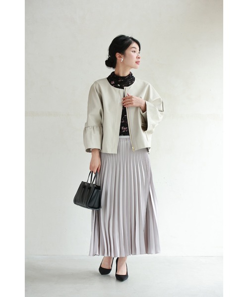 新品 cawaii カットソー 花びら 長袖 ブラウス シアー 花柄 カワイイ cawaii（カワイイ）の「（黒）ドットとお花の柄合わせシアー