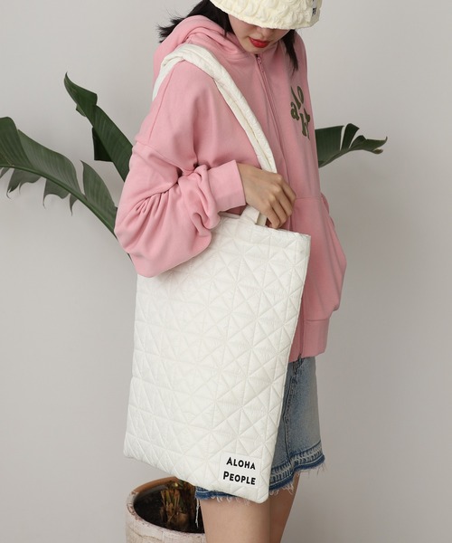 ROOPTOKYO(ループトウキョウ)の「ALOHA PEOPLE/アロハピープル キルティングトートバック(トートバッグ・レディース・ホワイト・FREE)」の11枚目の写真