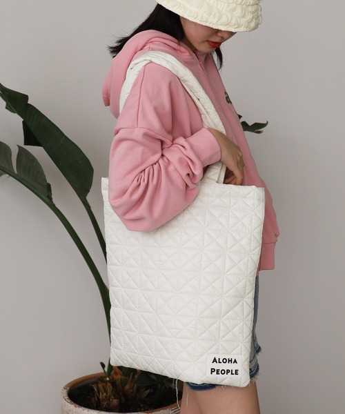 ROOPTOKYO(ループトウキョウ)の「ALOHA PEOPLE/アロハピープル キルティングトートバック(トートバッグ・レディース・ホワイト・FREE)」の12枚目の写真