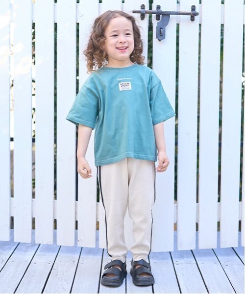 b・ROOM（ビールーム）の「【ともパン】サイドラインテーパードパンツ（その他パンツ・キッズ・ブルー/グレイッシュベージュ/チャコール/ネイビー/シルバーグレー/モスグリーン/ライトカーキ/ブラック/ライトベージュ・140cm/120cm/110cm/100cm/130cm）」の21枚目の写真