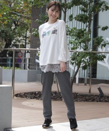 SUPER HAKKA（スーパーハッカ）の「2WAYストレッチツイル　フラワーワンポイント刺繍レギンスパンツ（その他パンツ）」