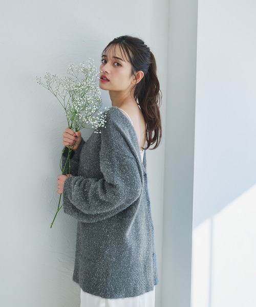 fupel(フぺル)の「2way lame mix knit cardigan /2wayラメミックスニットカーディガン(カーディガン/ボレロ・レディース・アイボリー/グレー・FREE)」の13枚目の写真