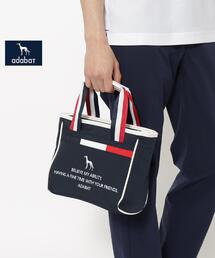 【新品未使用】アダバット メンズ トリコロール ボディ、カートバッグ ネイビー 新レーベル ADABAT NAVY】トリコロールボディバッグ（ボディ