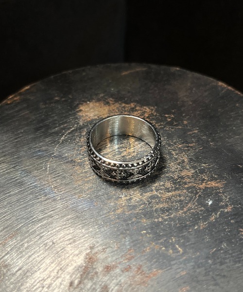 CALIFORNIA OUTFITTERS（カリフォルニア アウトフィッターズ）の「3-1C31 大 小  シルバー クロス デザインリング（リング・メンズ・シルバー系2/シルバー系1・16号/18号/20号）」の5枚目の写真