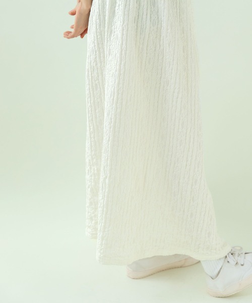 PAR ICI(パーリッシィ)の「【WEB別注カラー】ストライプ刺繍 ギャザースカート(セットアップ対応)(スカート・レディース・ホワイト/チェック/ブラック・FREE)」の9枚目の写真