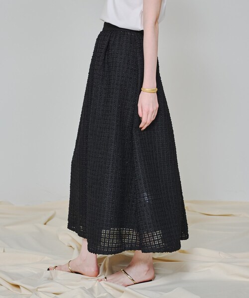 DRESSTERIOR（ドレステリア）の「【スタイリスト福田麻琴さんコラボ】レースツイードスカート（スカート・レディース・ホワイト/ブラック・38/36/40）」の15枚目の写真