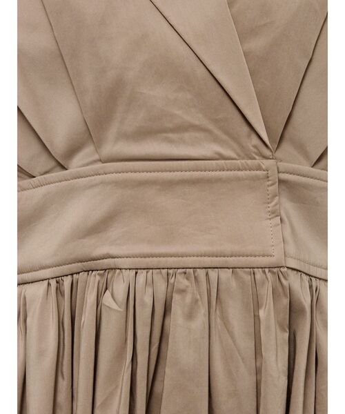 ELENDEEK（エレンディーク）の「オープンカラーシャツワンピース（ワンピース・レディース・オフホワイト/ライトブルー/ブラック/ベージュ・02/01）」の5枚目の写真