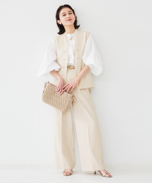 UNTITLED（アンタイトル）の「【体型カバー】タイプライター ボリュームスリーブシャツ（シャツ/ブラウス・レディース・オフホワイト/ライトブルー・44/04/03/48/02/01/00）」の6枚目の写真