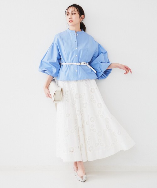 UNTITLED（アンタイトル）の「【体型カバー】タイプライター ボリュームスリーブシャツ（シャツ/ブラウス・レディース・オフホワイト/ライトブルー・44/04/03/48/02/01/00）」の10枚目の写真