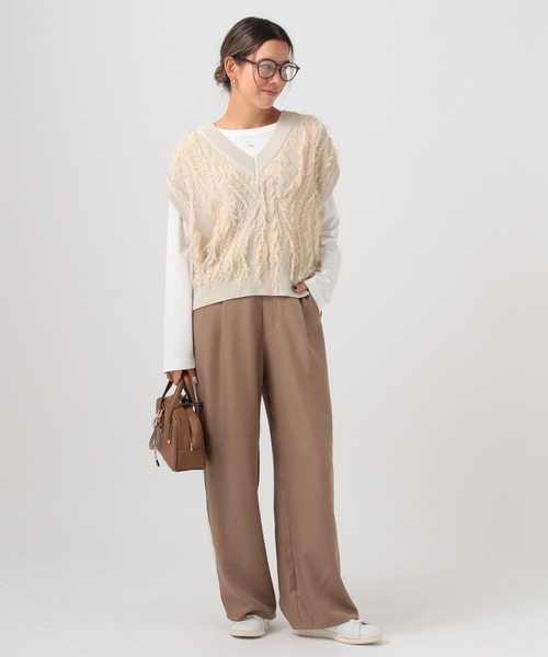 BAYFLOW（ベイフロー）の「フリンジVネックニットベスト（ベスト・レディース・グリーン/グレイッシュベージュ/チャコール・FREE）」の4枚目の写真